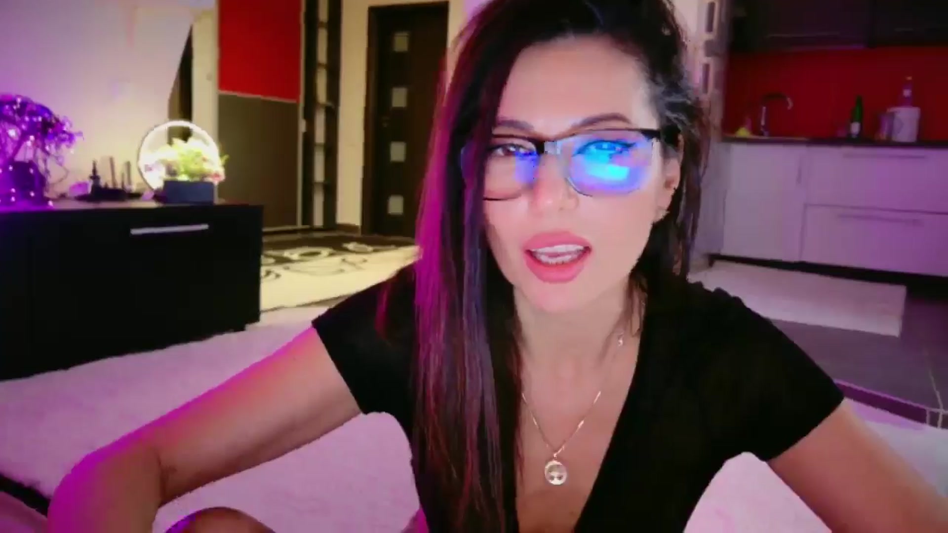 Gallery image thumbnail from SmileyTinaa's myfreecams stream on, 02/20/2026, 07:05 image 6 of 20