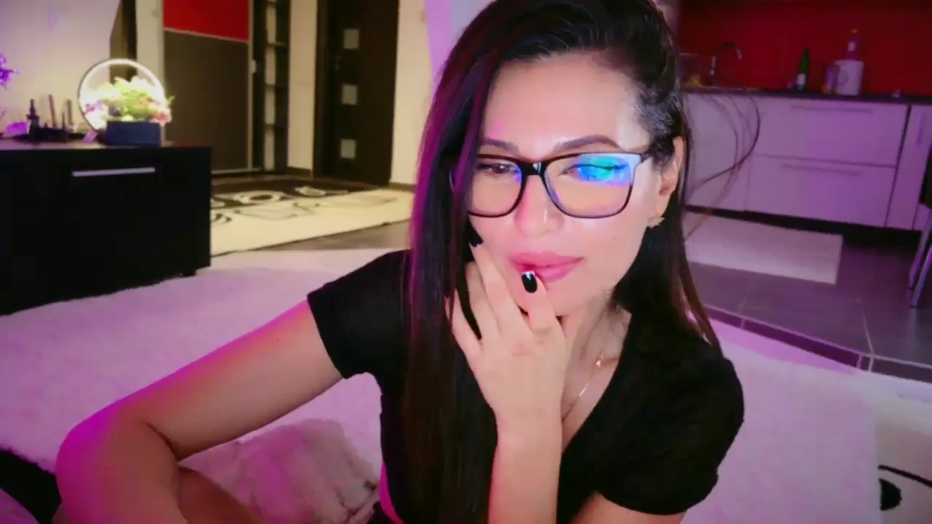 Gallery image thumbnail from SmileyTinaa's myfreecams stream on, 02/20/2026, 07:05 image 19 of 20