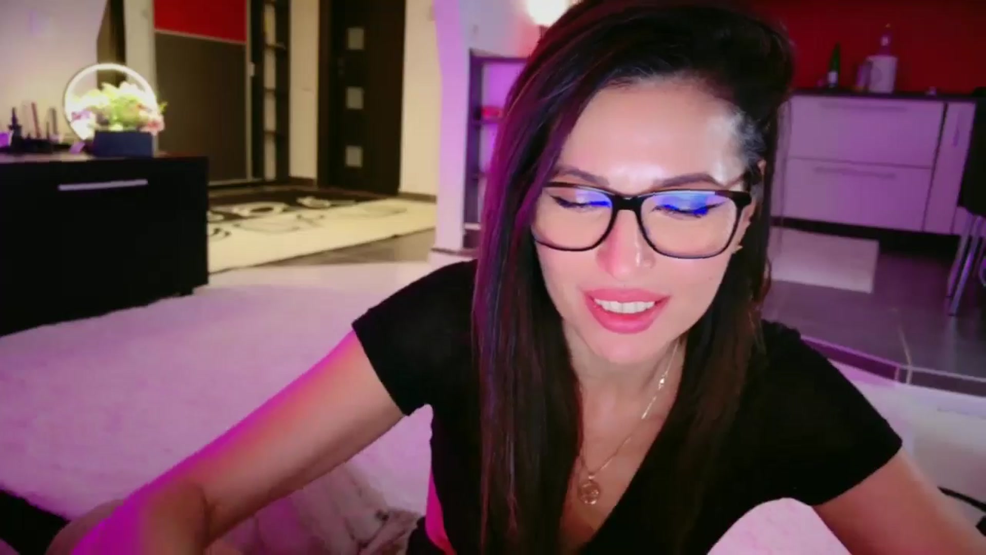 Gallery image thumbnail from SmileyTinaa's myfreecams stream on, 02/20/2026, 07:05 image 18 of 20