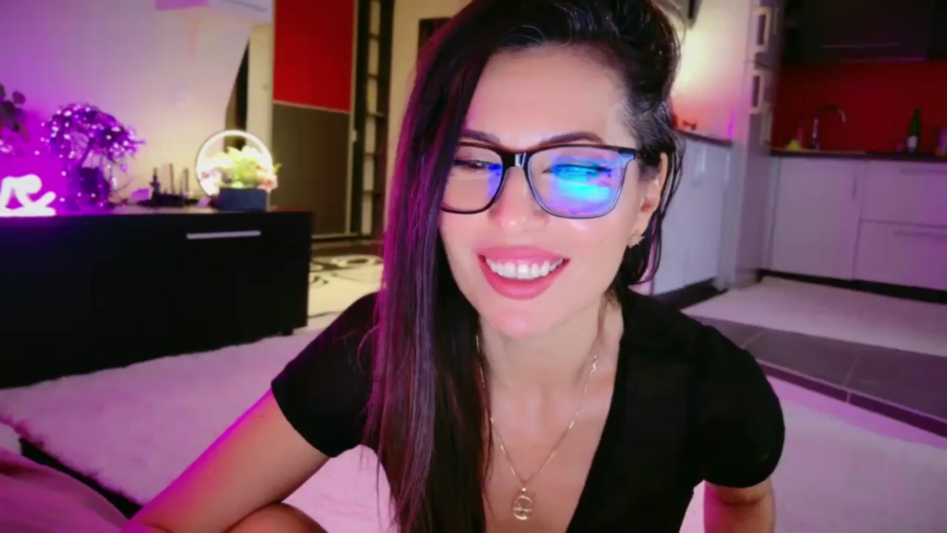 Gallery image thumbnail from SmileyTinaa's myfreecams stream on, 02/20/2026, 07:05 image 3 of 20