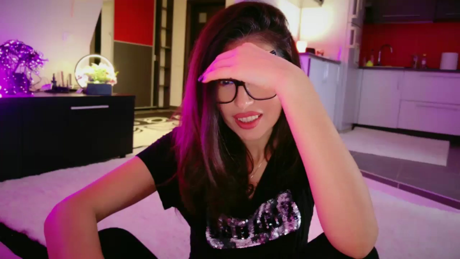Gallery image thumbnail from SmileyTinaa's myfreecams stream on, 02/20/2026, 23:42 image 9 of 20
