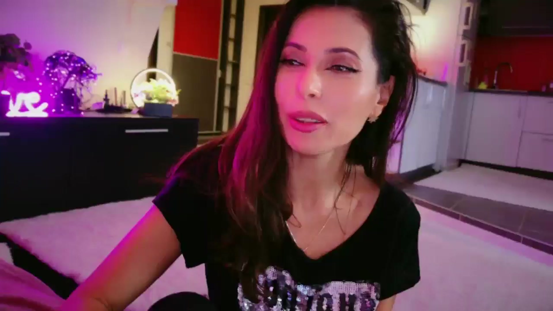Gallery image thumbnail from SmileyTinaa's myfreecams stream on, 02/21/2026, 07:50 image 9 of 20