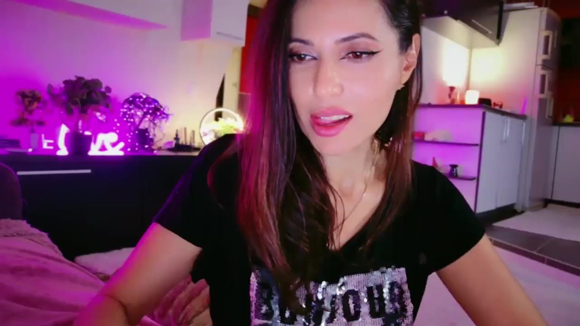 Gallery image thumbnail from SmileyTinaa's myfreecams stream on, 02/21/2026, 07:50 image 20 of 20