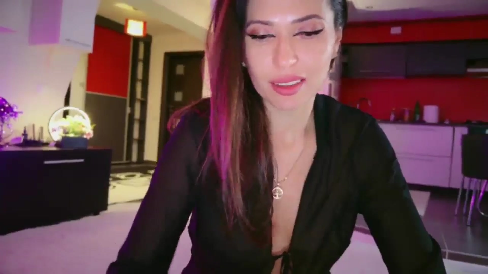 Gallery image thumbnail from SmileyTinaa's myfreecams stream on, 03/06/2026, 03:49 image 20 of 20