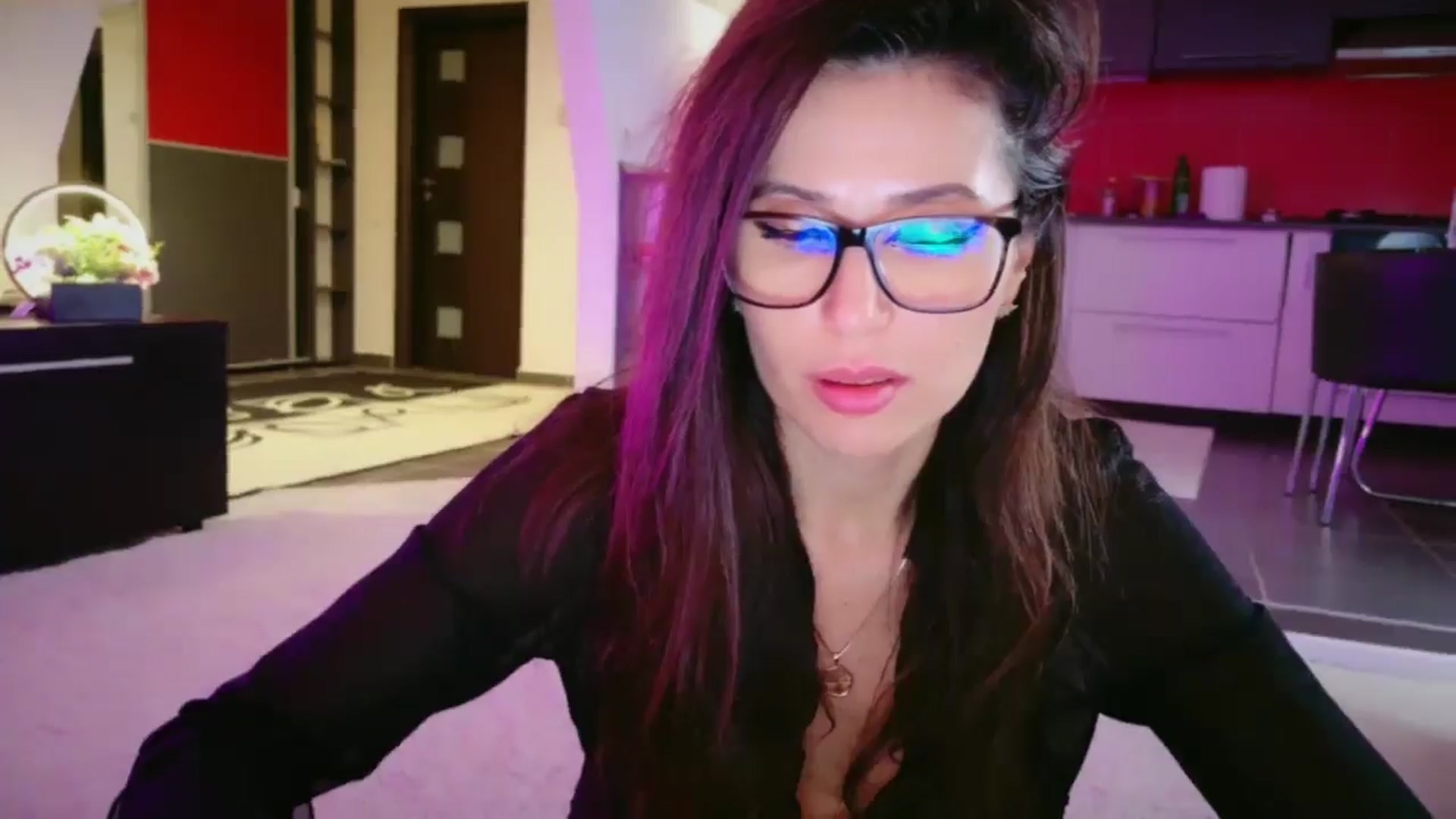 Gallery image thumbnail from SmileyTinaa's myfreecams stream on, 03/06/2026, 05:33 image 15 of 20
