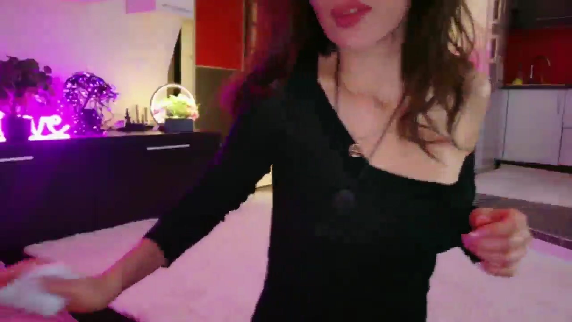 Gallery image thumbnail from SmileyTinaa's myfreecams stream on, 03/07/2026, 02:20 image 8 of 20