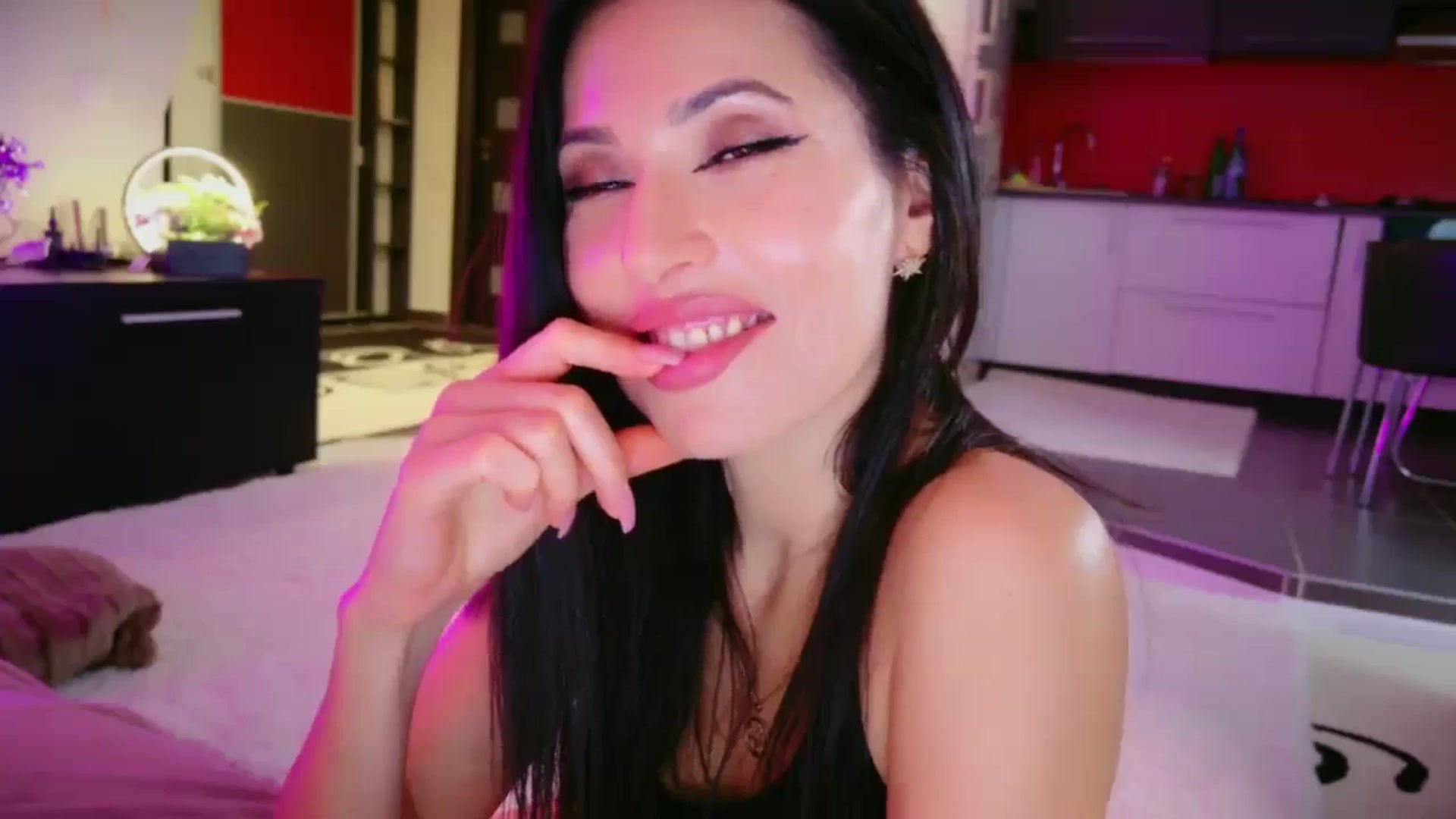 Gallery image thumbnail from SmileyTinaa's myfreecams stream on, 03/13/2026, 03:36 image 20 of 20