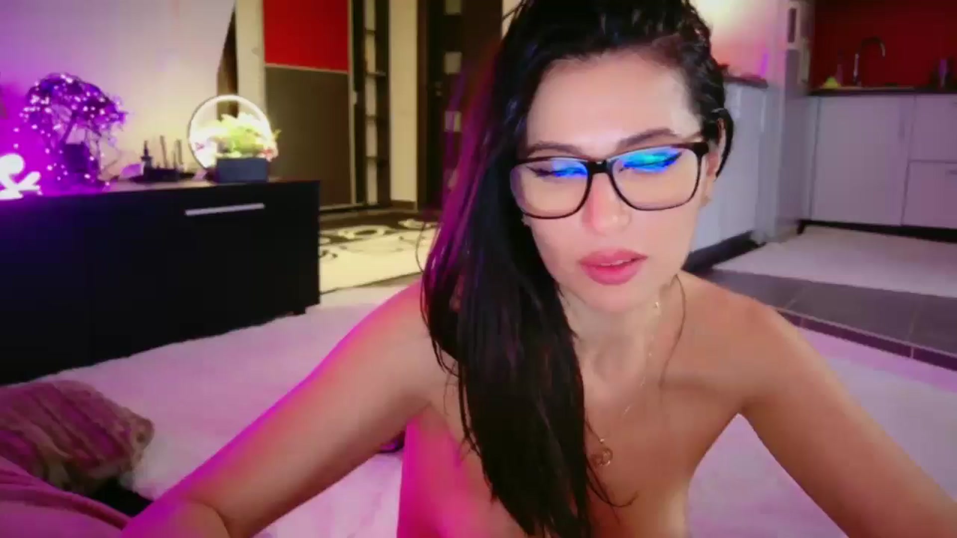 Gallery image thumbnail from SmileyTinaa's myfreecams stream on, 03/14/2026, 06:52 image 19 of 20