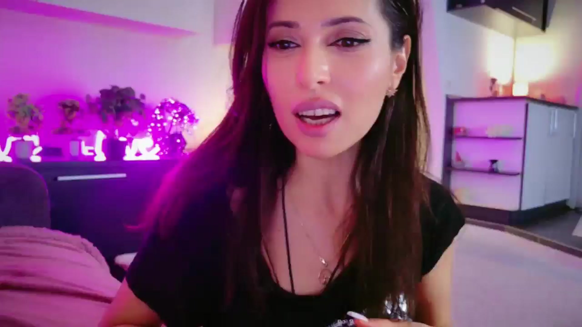 Gallery image thumbnail from SmileyTinaa's myfreecams stream on, 05/02/2026, 02:10 image 1 of 20