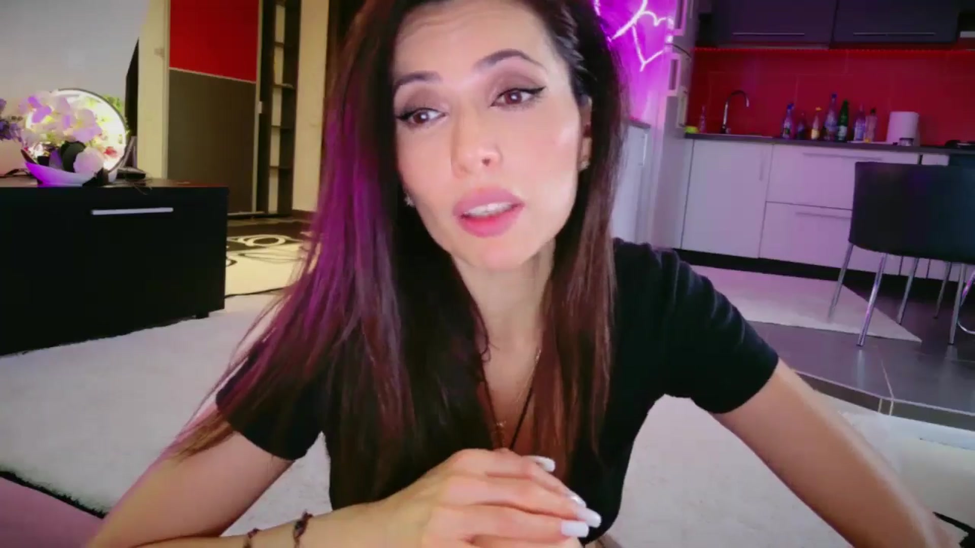 Gallery image thumbnail from SmileyTinaa's myfreecams stream on, 05/08/2026, 06:35 image 12 of 20