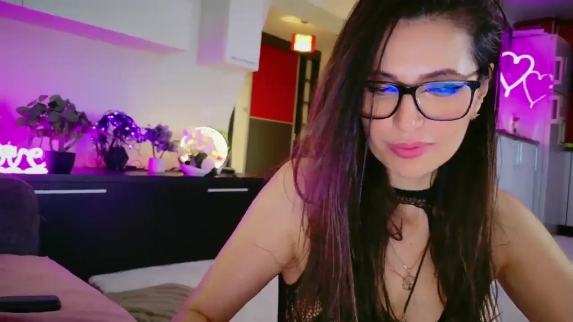 Gallery image thumbnail from SmileyTinaa's myfreecams stream on, 05/09/2026, 08:54 image 13 of 20