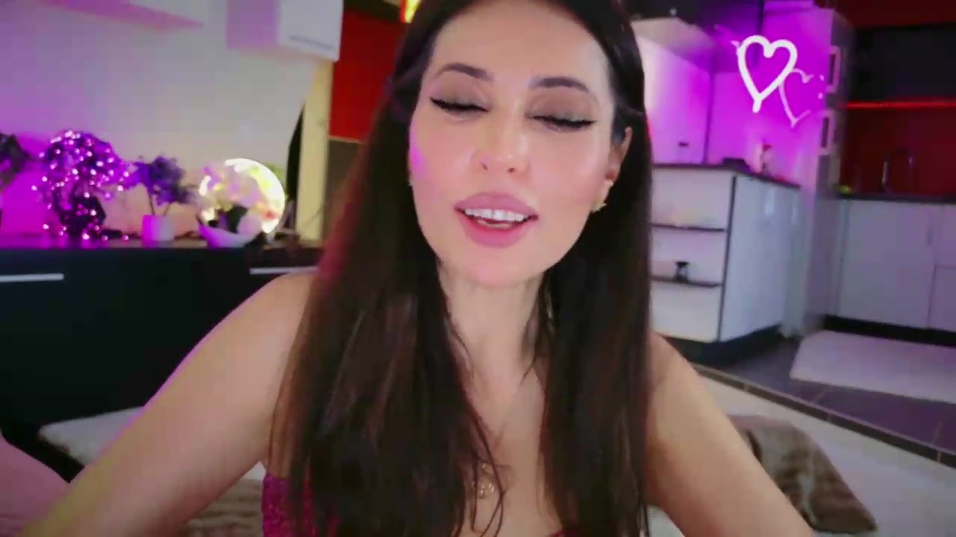 Gallery image thumbnail from SmileyTinaa's myfreecams stream on, 05/22/2026, 01:34 image 10 of 20