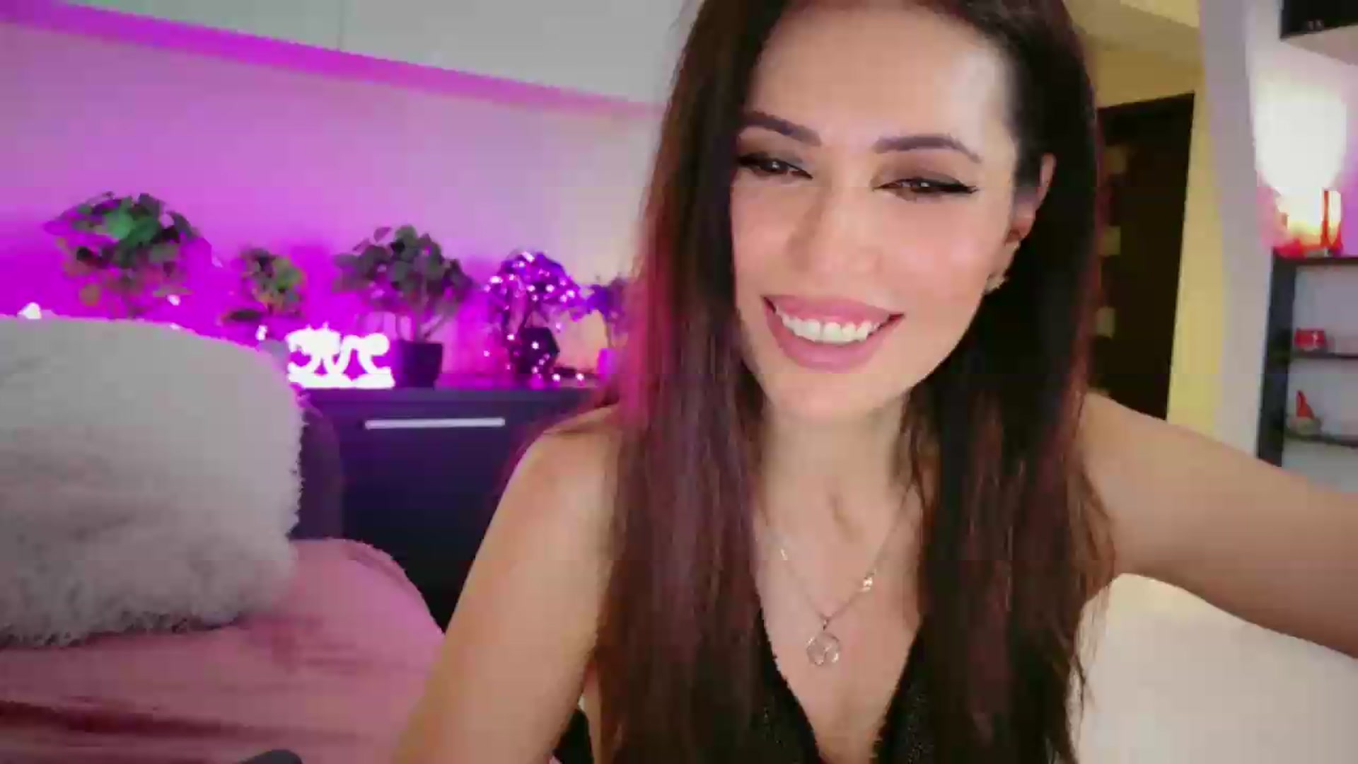 Gallery image thumbnail from SmileyTinaa's myfreecams stream on, 05/22/2026, 23:30 image 1 of 20