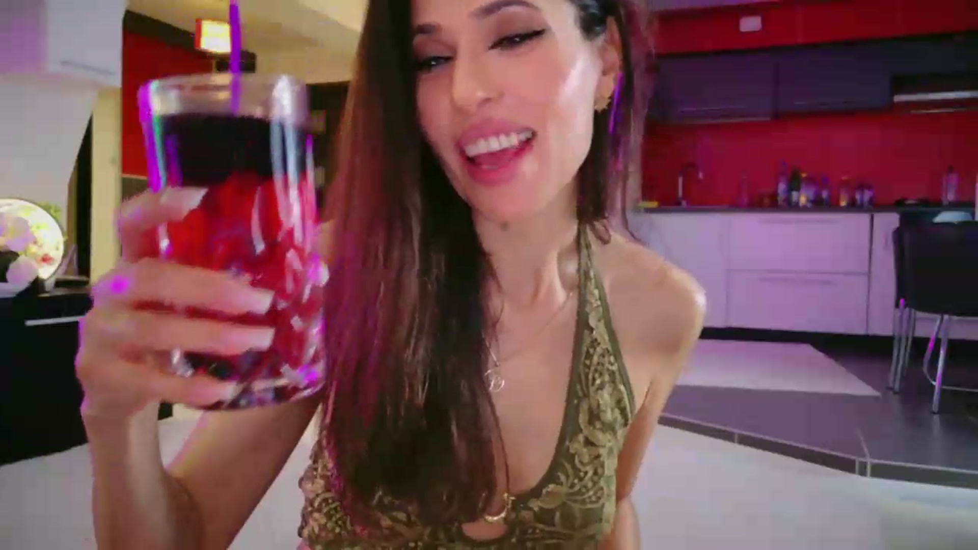 Gallery image thumbnail from SmileyTinaa's myfreecams stream on, 05/30/2026, 03:01 image 9 of 20
