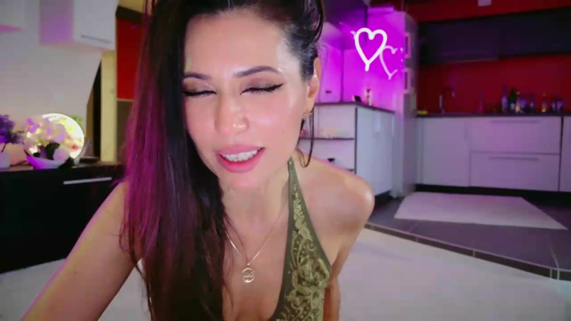 Gallery image thumbnail from SmileyTinaa's myfreecams stream on, 05/30/2026, 03:01 image 10 of 20