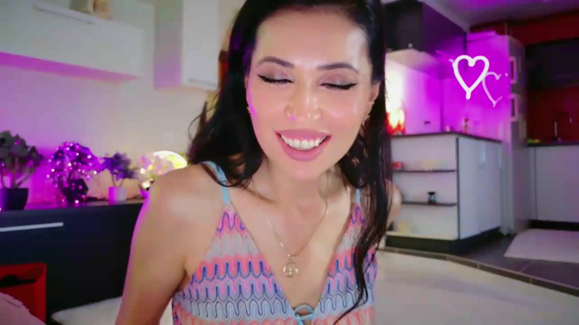 Gallery image thumbnail from SmileyTinaa's myfreecams stream on, 06/13/2026, 01:17 image 7 of 20