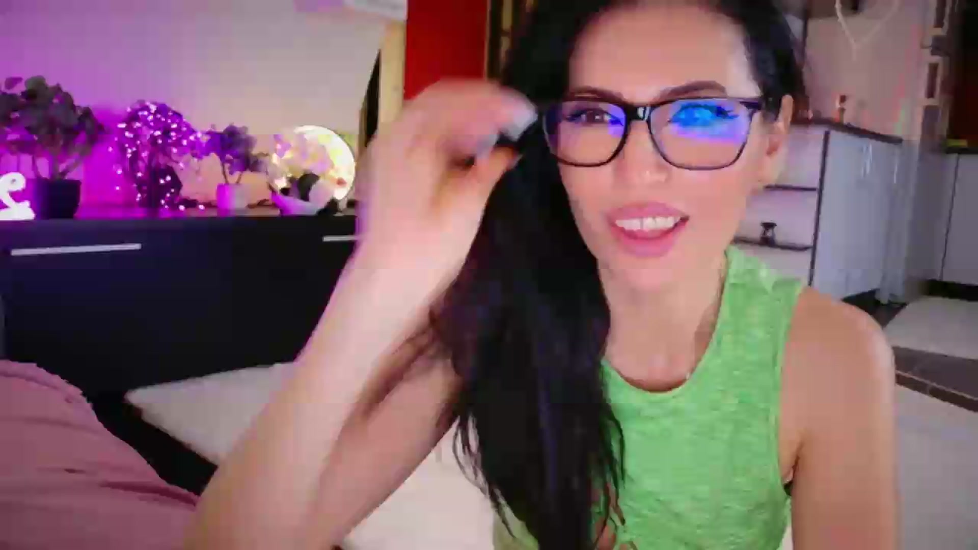 Gallery image thumbnail from SmileyTinaa's myfreecams stream on, 06/19/2026, 24:07 image 1 of 20