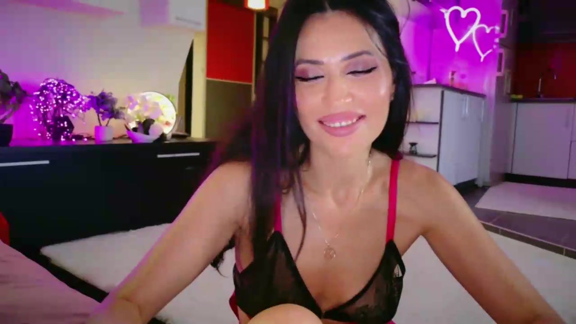 Gallery image thumbnail from SmileyTinaa's myfreecams stream on, 06/26/2026, 01:46 image 2 of 20
