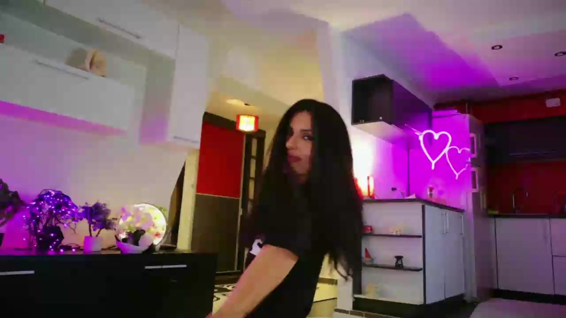 Gallery image thumbnail from SmileyTinaa's myfreecams stream on, 06/26/2026, 06:34 image 1 of 20