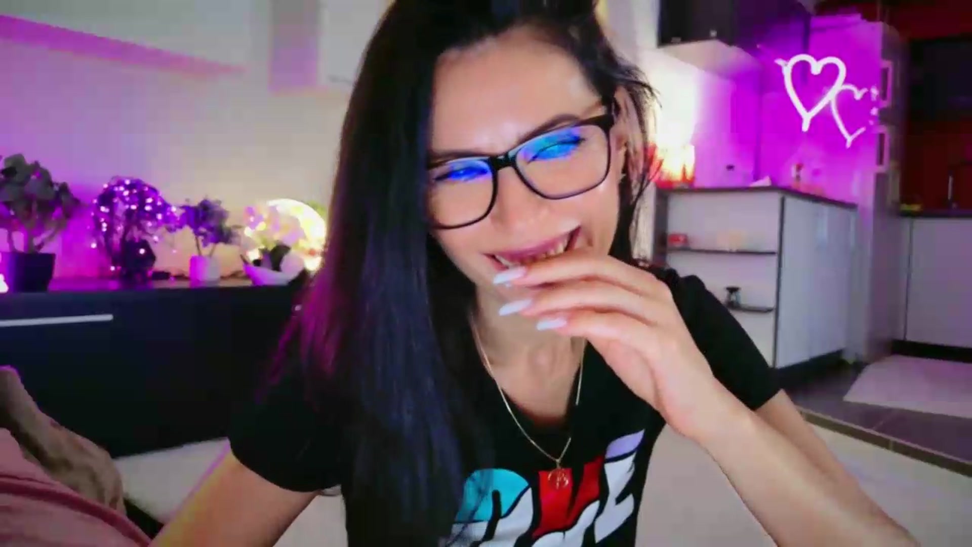 Gallery image thumbnail from SmileyTinaa's myfreecams stream on, 06/26/2026, 06:34 image 4 of 20