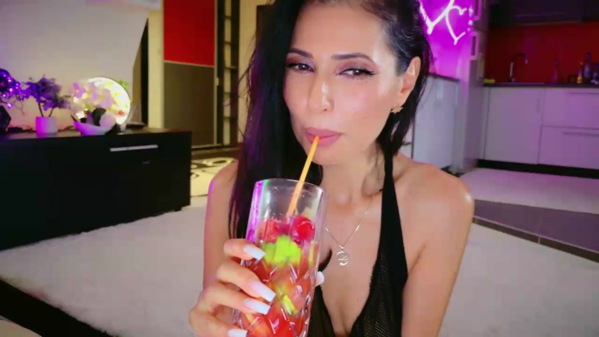 Gallery image thumbnail from SmileyTinaa's myfreecams stream on, 06/26/2026, 23:13 image 5 of 20