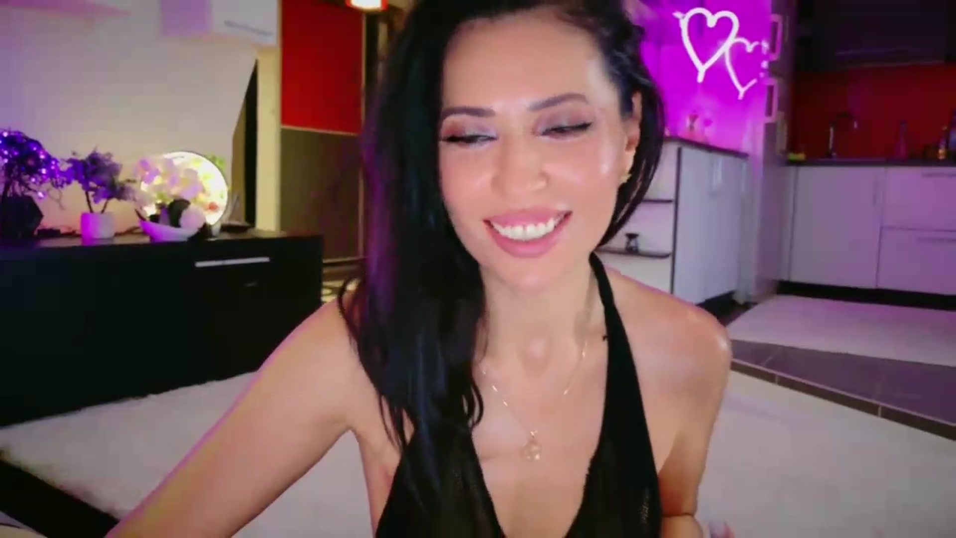 Gallery image thumbnail from SmileyTinaa's myfreecams stream on, 06/26/2026, 23:13 image 4 of 20