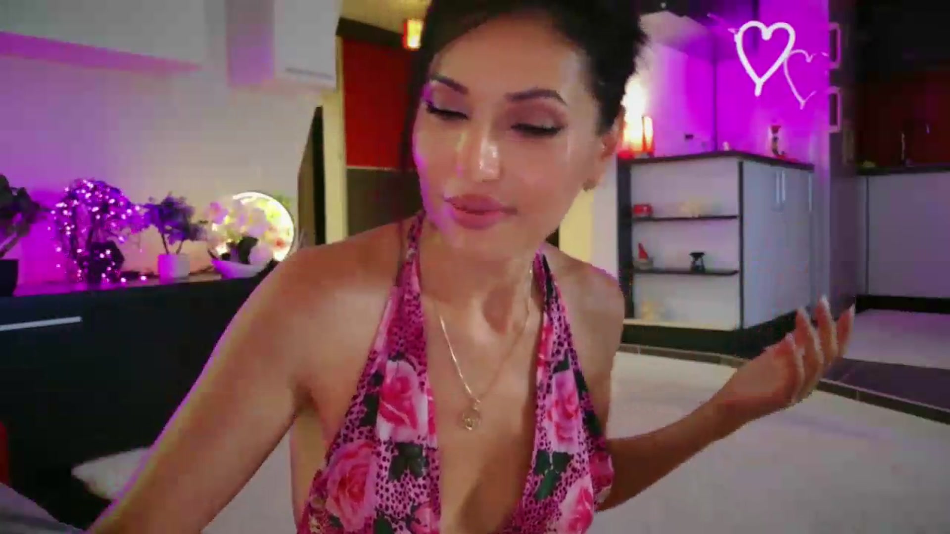 Gallery image thumbnail from SmileyTinaa's myfreecams stream on, 07/03/2026, 03:41 image 15 of 20