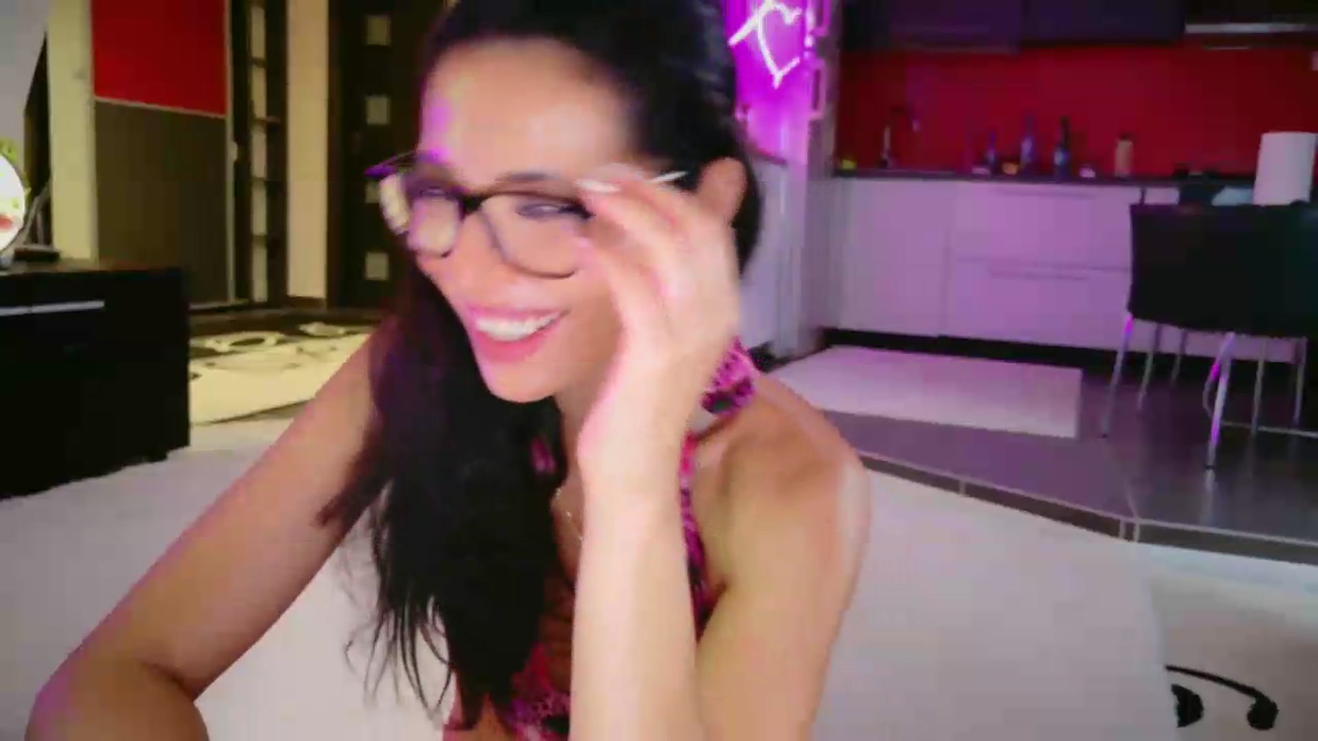 Gallery image thumbnail from SmileyTinaa's myfreecams stream on, 07/03/2026, 04:53 image 6 of 20
