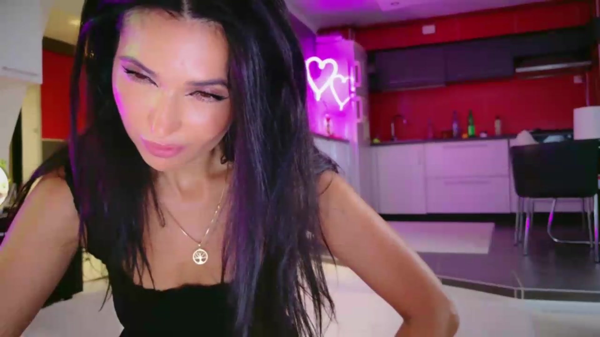 Gallery image thumbnail from SmileyTinaa's myfreecams stream on, 07/04/2026, 02:13 image 9 of 20