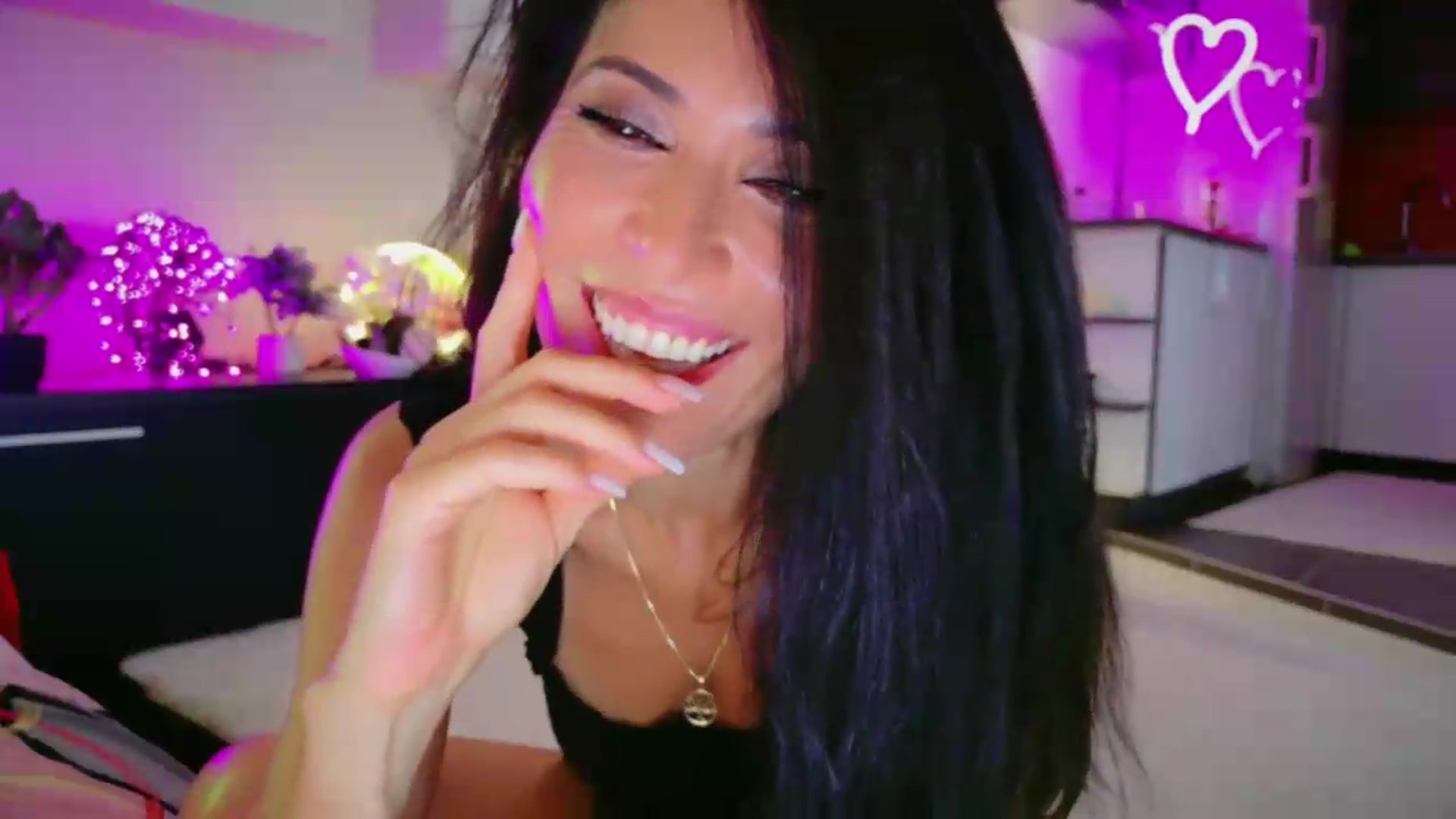 Gallery image thumbnail from SmileyTinaa's myfreecams stream on, 07/04/2026, 06:04 image 4 of 20