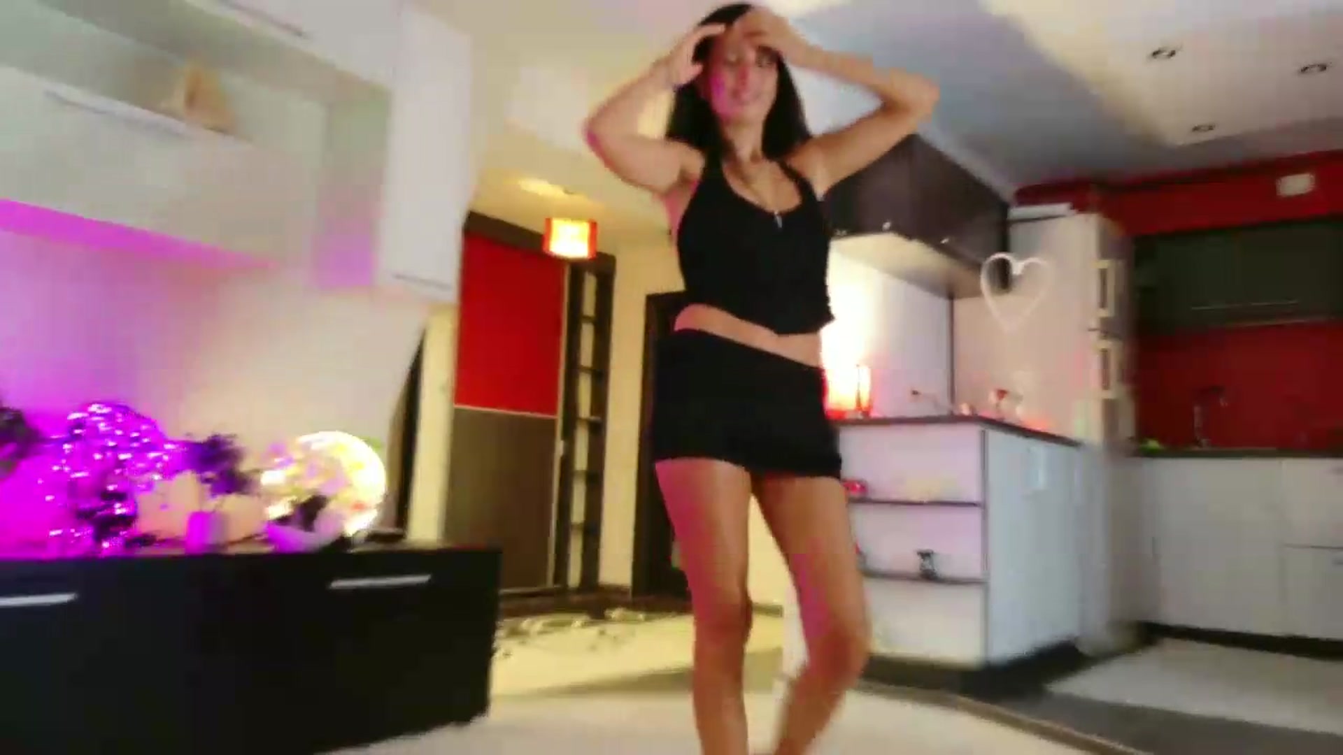 Gallery image thumbnail from SmileyTinaa's myfreecams stream on, 08/06/2026, 23:10 image 17 of 20