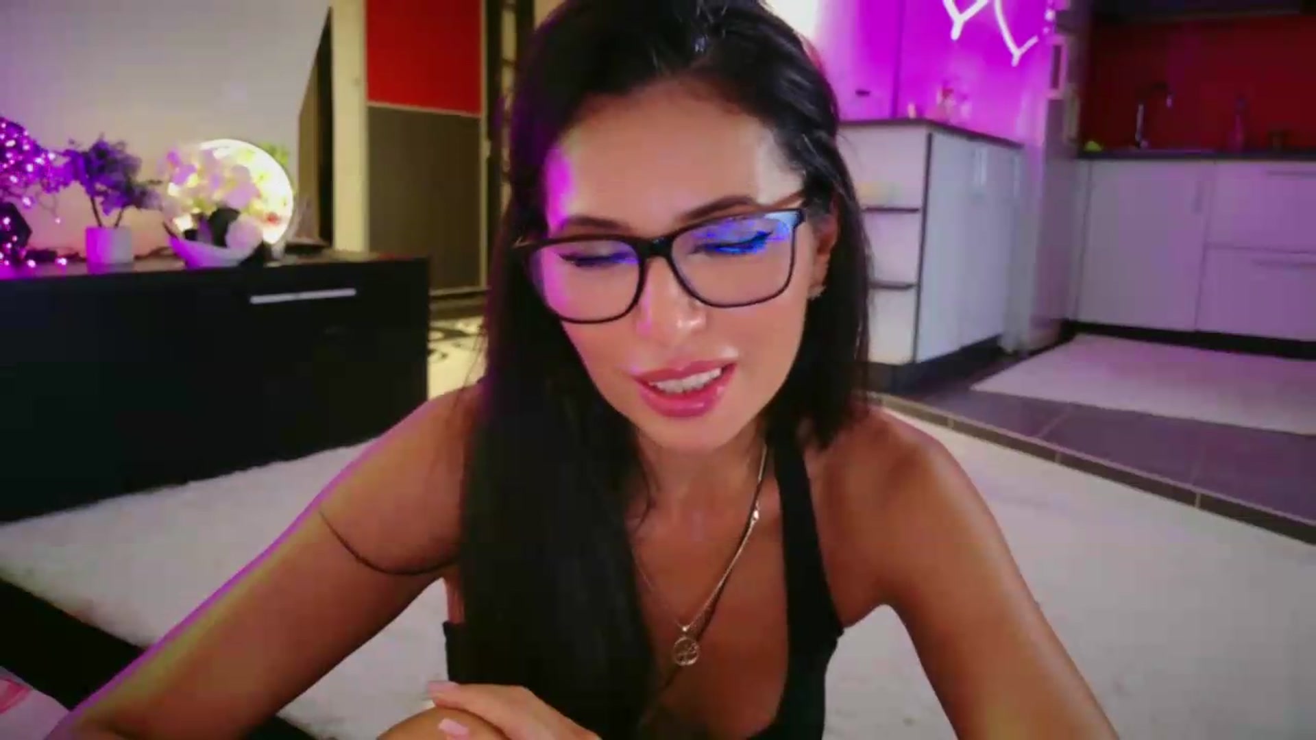 Gallery image thumbnail from SmileyTinaa's myfreecams stream on, 08/07/2026, 04:51 image 3 of 20