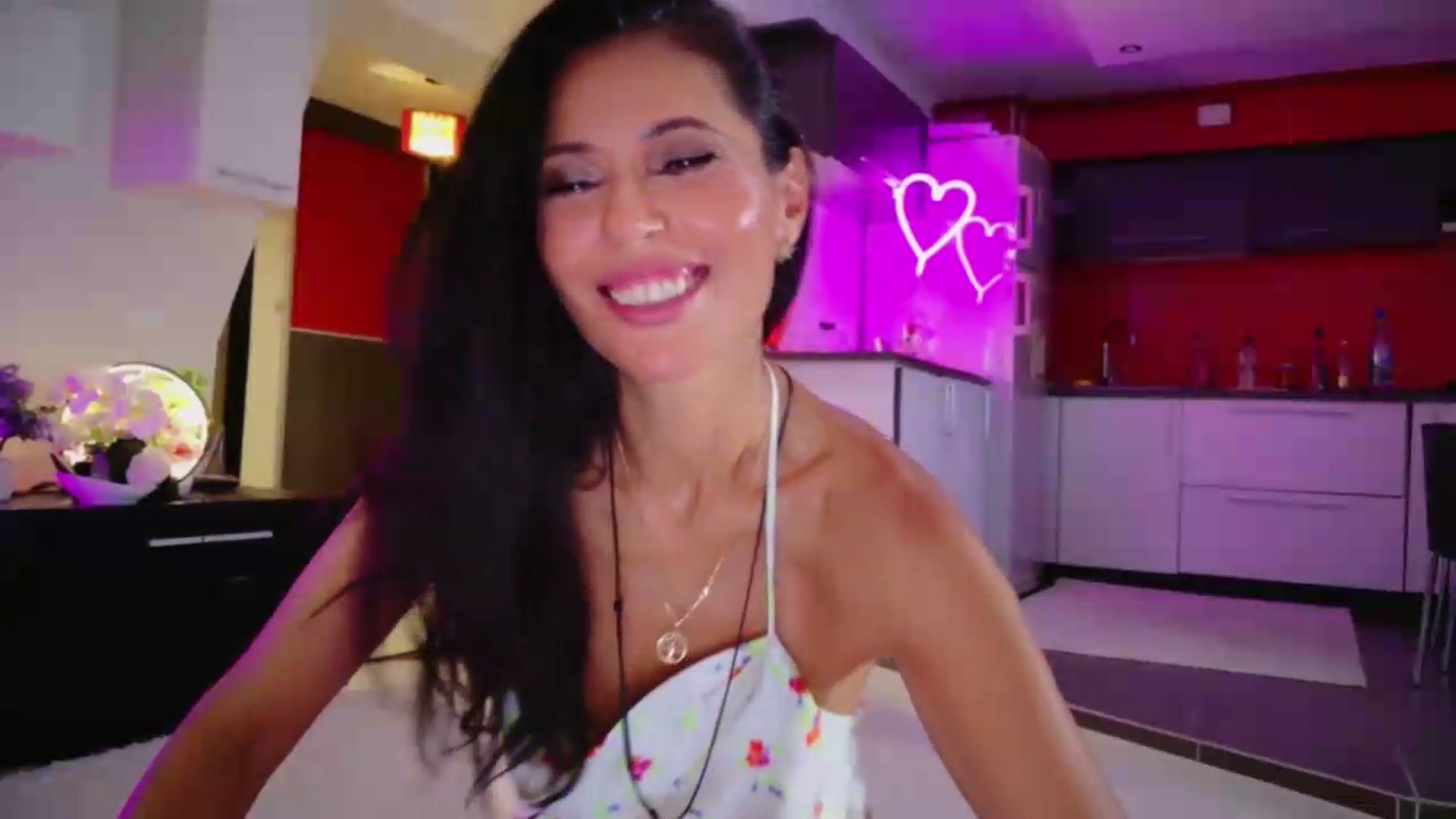 Gallery image thumbnail from SmileyTinaa's myfreecams stream on, 08/08/2026, 02:17 image 17 of 20