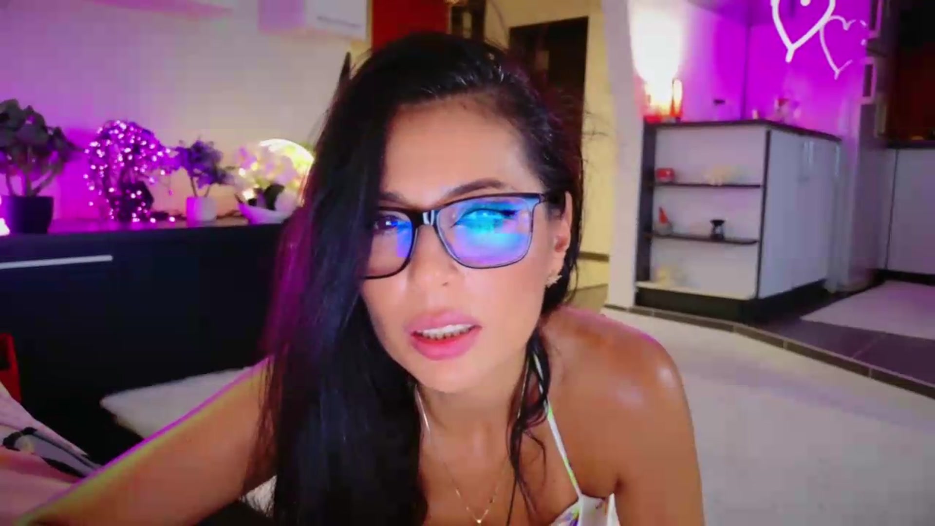 Gallery image thumbnail from SmileyTinaa's myfreecams stream on, 08/08/2026, 05:24 image 4 of 20