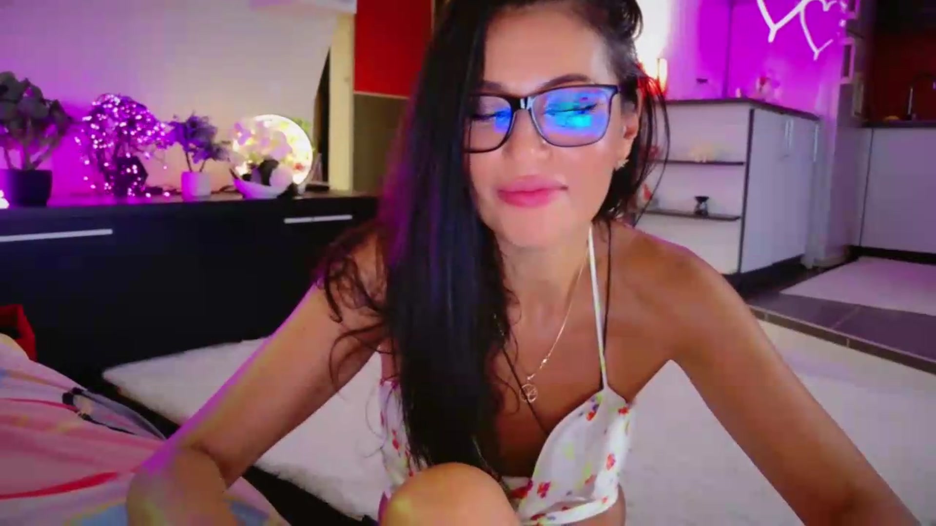 Gallery image thumbnail from SmileyTinaa's myfreecams stream on, 08/08/2026, 05:24 image 14 of 20