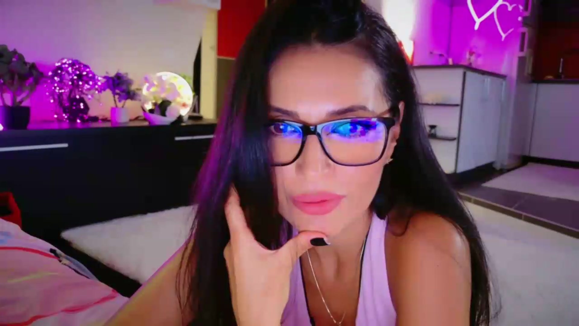 Gallery image thumbnail from SmileyTinaa's myfreecams stream on, 08/13/2026, 23:07 image 16 of 20
