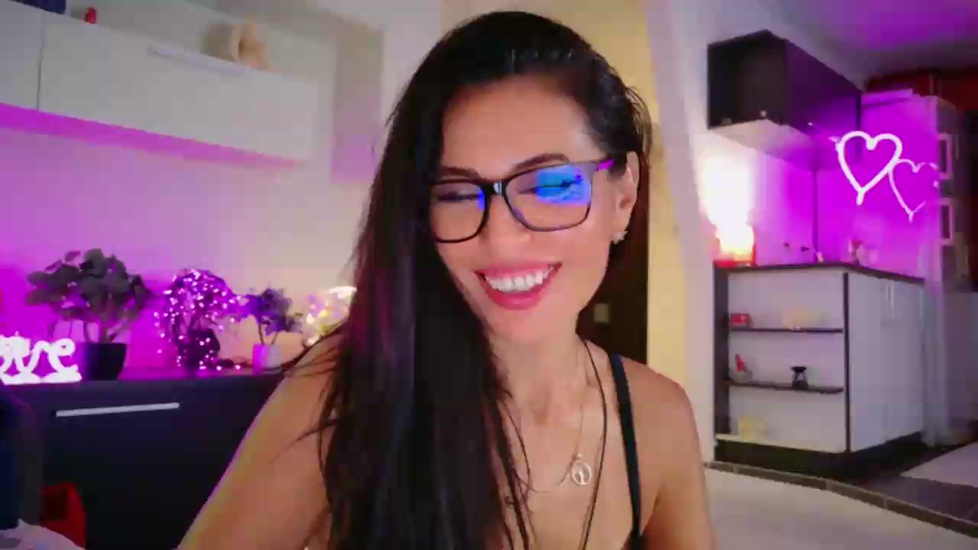 Gallery image thumbnail from SmileyTinaa's myfreecams stream on, 08/14/2026, 07:45 image 6 of 20