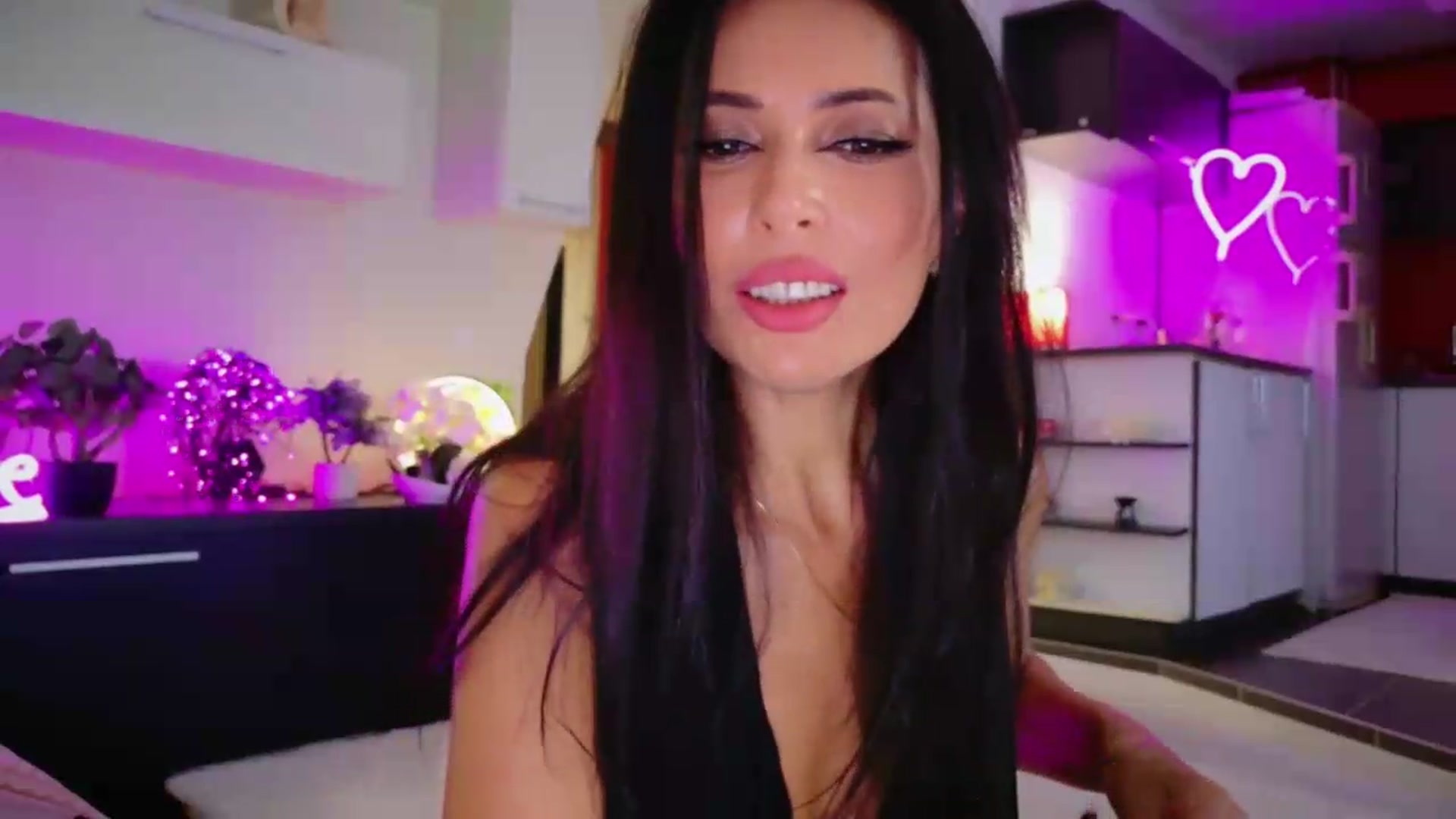 Gallery image thumbnail from SmileyTinaa's myfreecams stream on, 08/14/2026, 22:22 image 7 of 20