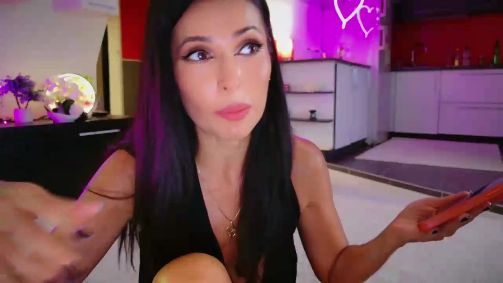 Gallery image thumbnail from SmileyTinaa's myfreecams stream on, 08/14/2026, 23:55 image 2 of 20