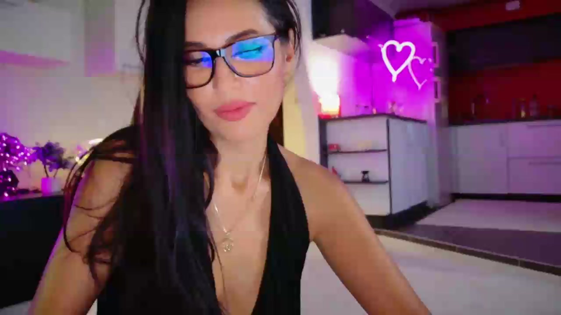 Gallery image thumbnail from SmileyTinaa's myfreecams stream on, 08/14/2026, 23:55 image 11 of 20