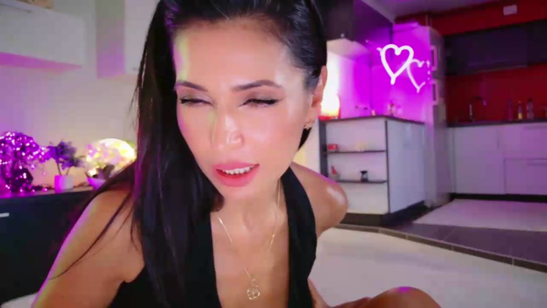 Gallery image thumbnail from SmileyTinaa's myfreecams stream on, 08/14/2026, 23:55 image 10 of 20