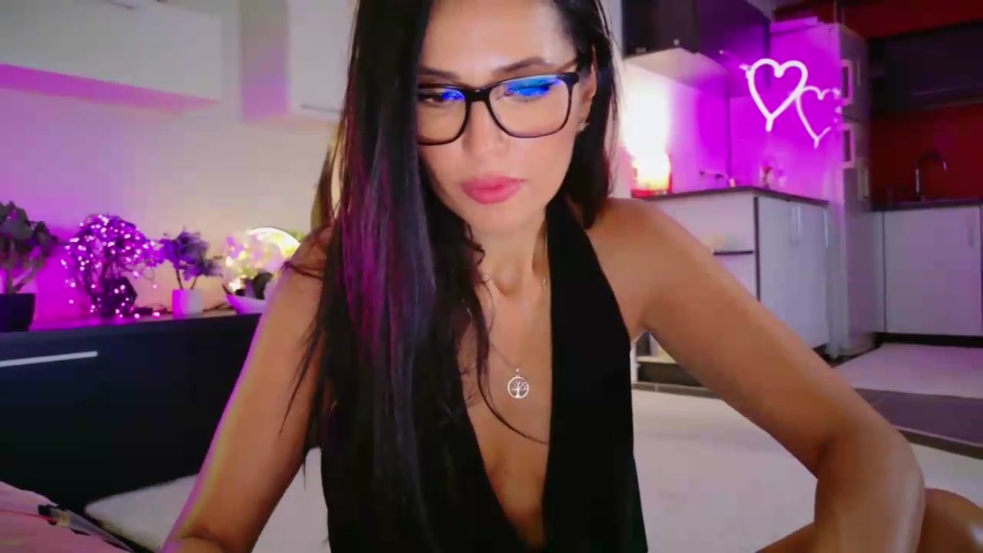 Gallery image thumbnail from SmileyTinaa's myfreecams stream on, 08/15/2026, 05:30 image 4 of 20