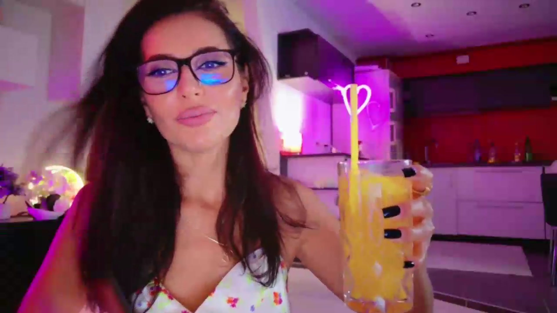 Gallery image thumbnail from SmileyTinaa's myfreecams stream on, 08/28/2026, 24:02 image 3 of 20