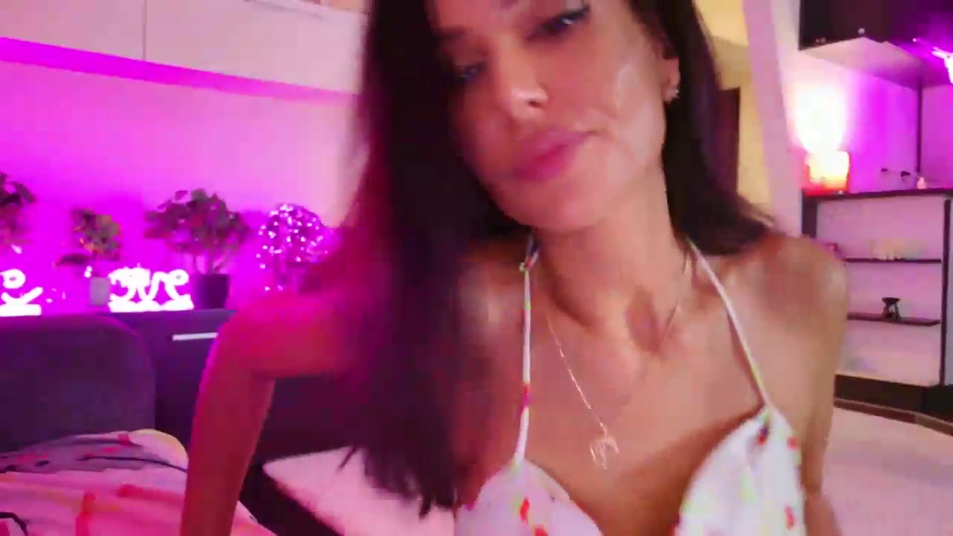 Gallery image thumbnail from SmileyTinaa's myfreecams stream on, 08/28/2026, 01:12 image 3 of 20