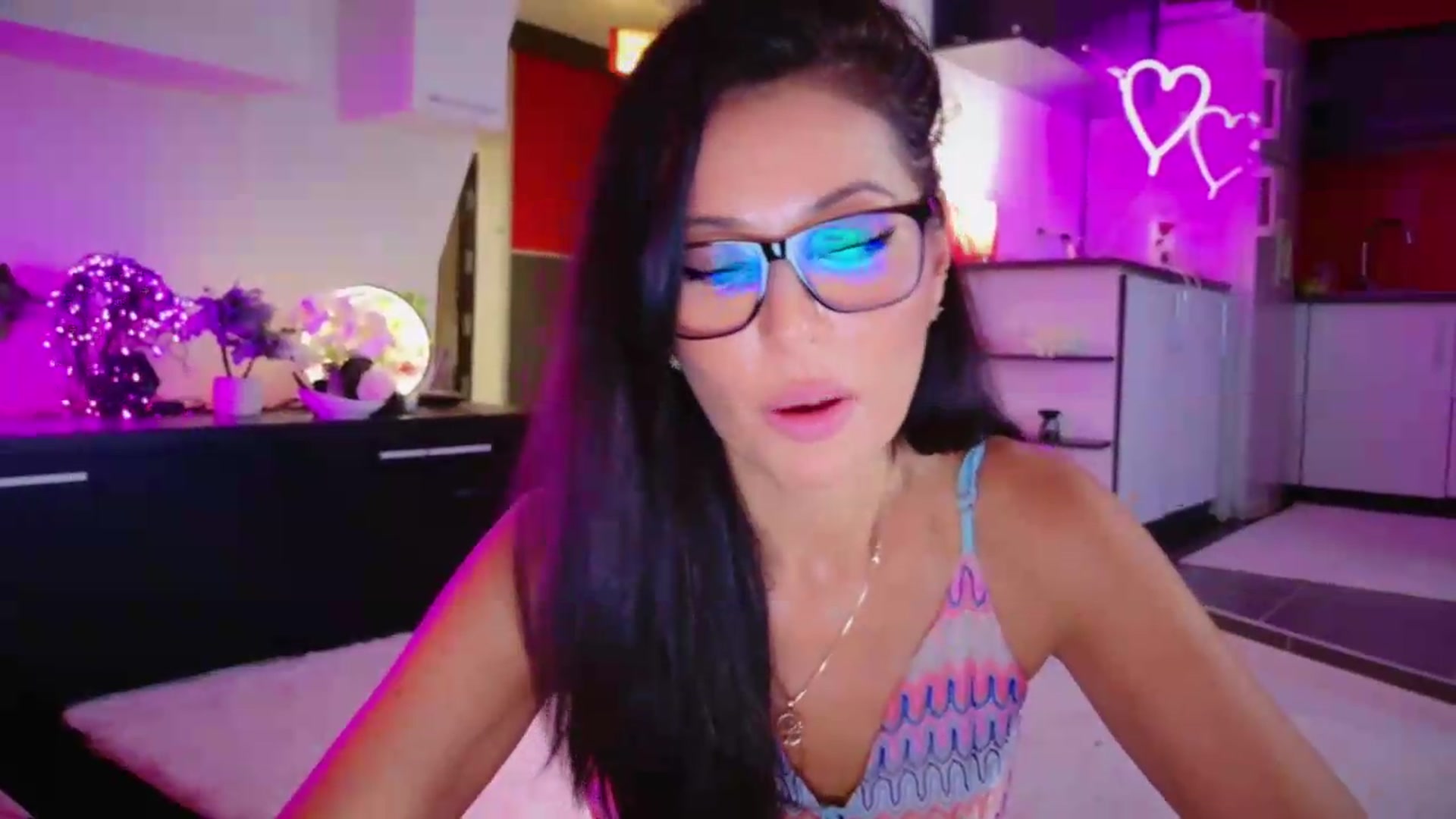 Gallery image thumbnail from SmileyTinaa's myfreecams stream on, 08/29/2026, 24:04 image 11 of 20