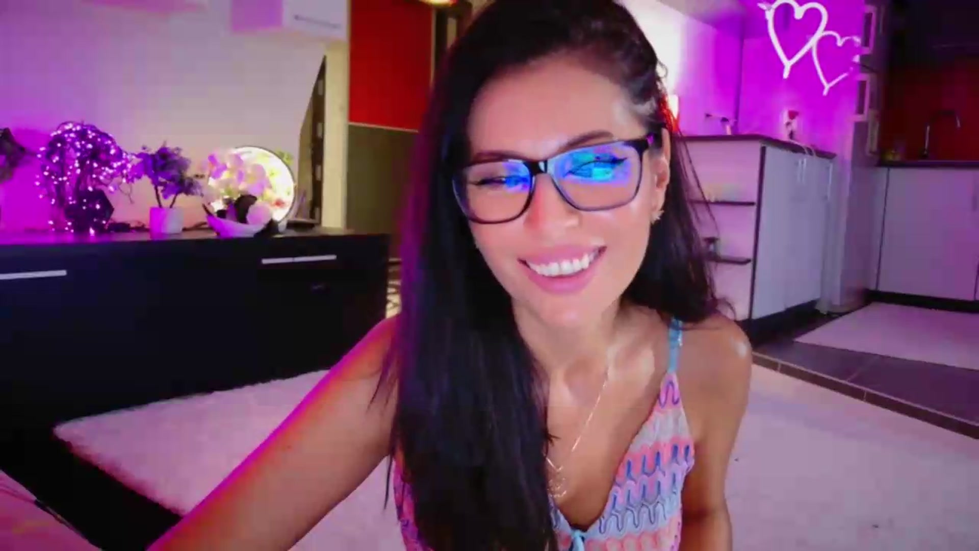 Gallery image thumbnail from SmileyTinaa's myfreecams stream on, 08/29/2026, 24:04 image 9 of 20