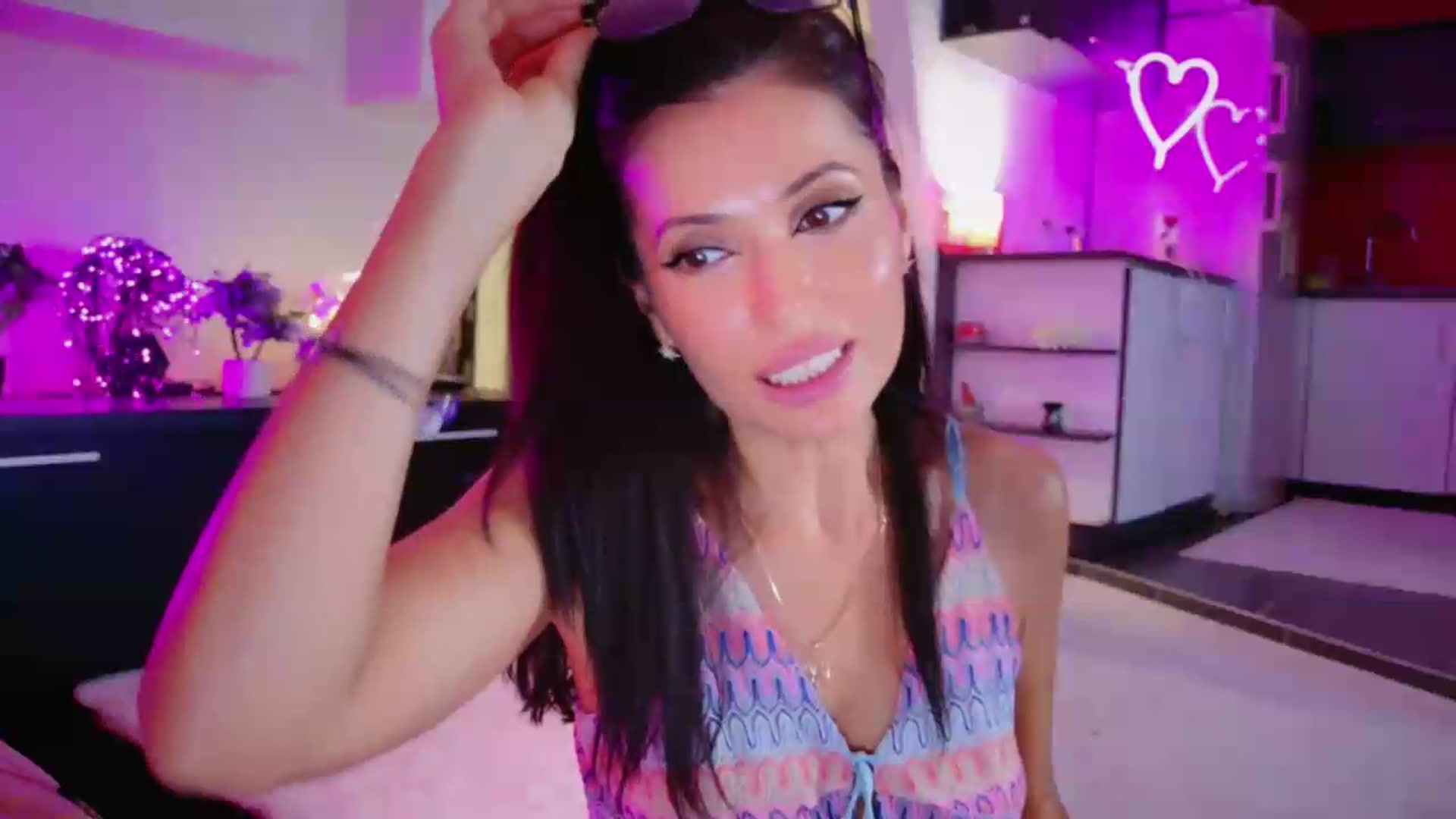Gallery image thumbnail from SmileyTinaa's myfreecams stream on, 08/29/2026, 24:04 image 12 of 20