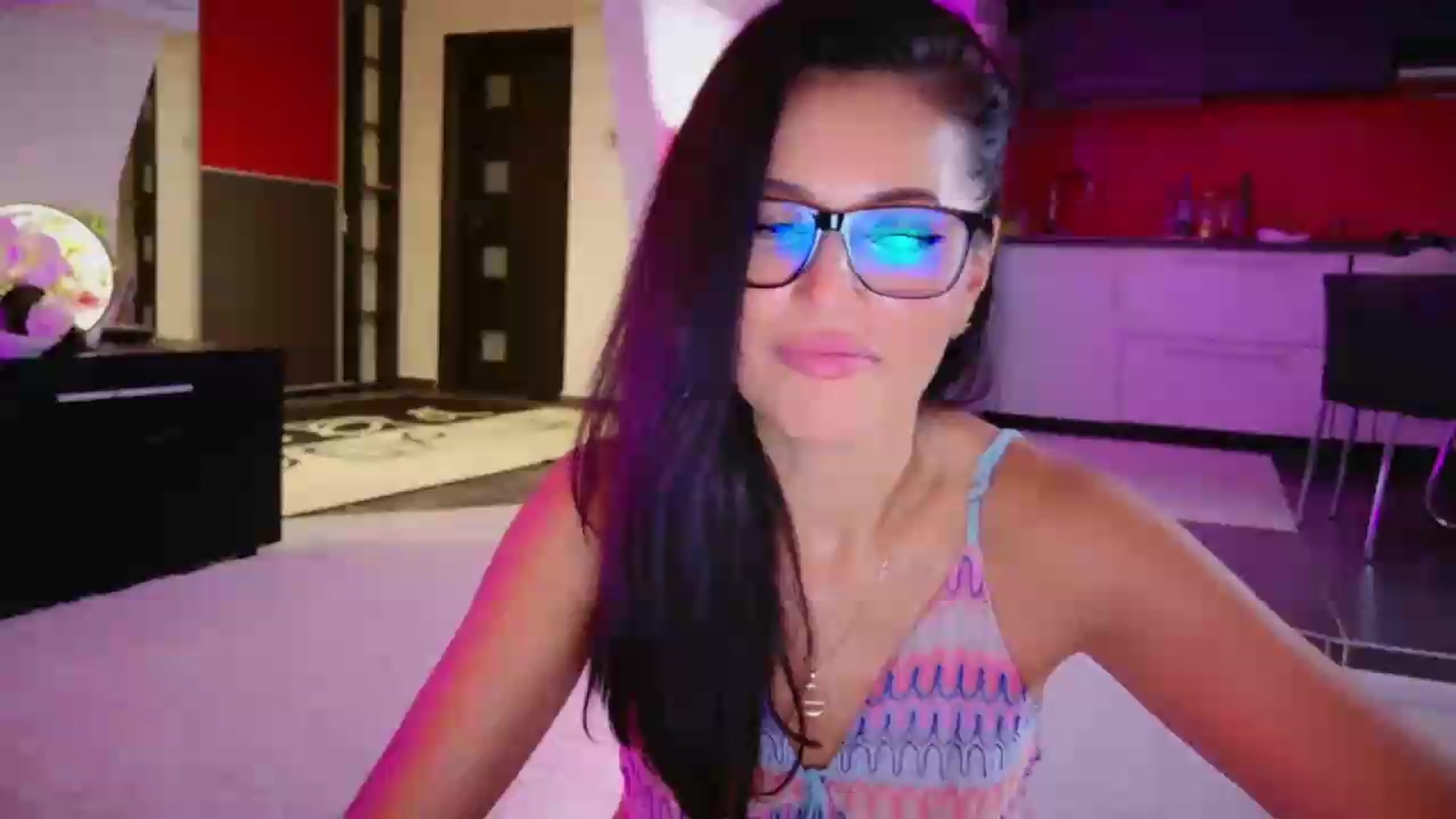 Gallery image thumbnail from SmileyTinaa's myfreecams stream on, 08/29/2026, 01:21 image 1 of 20