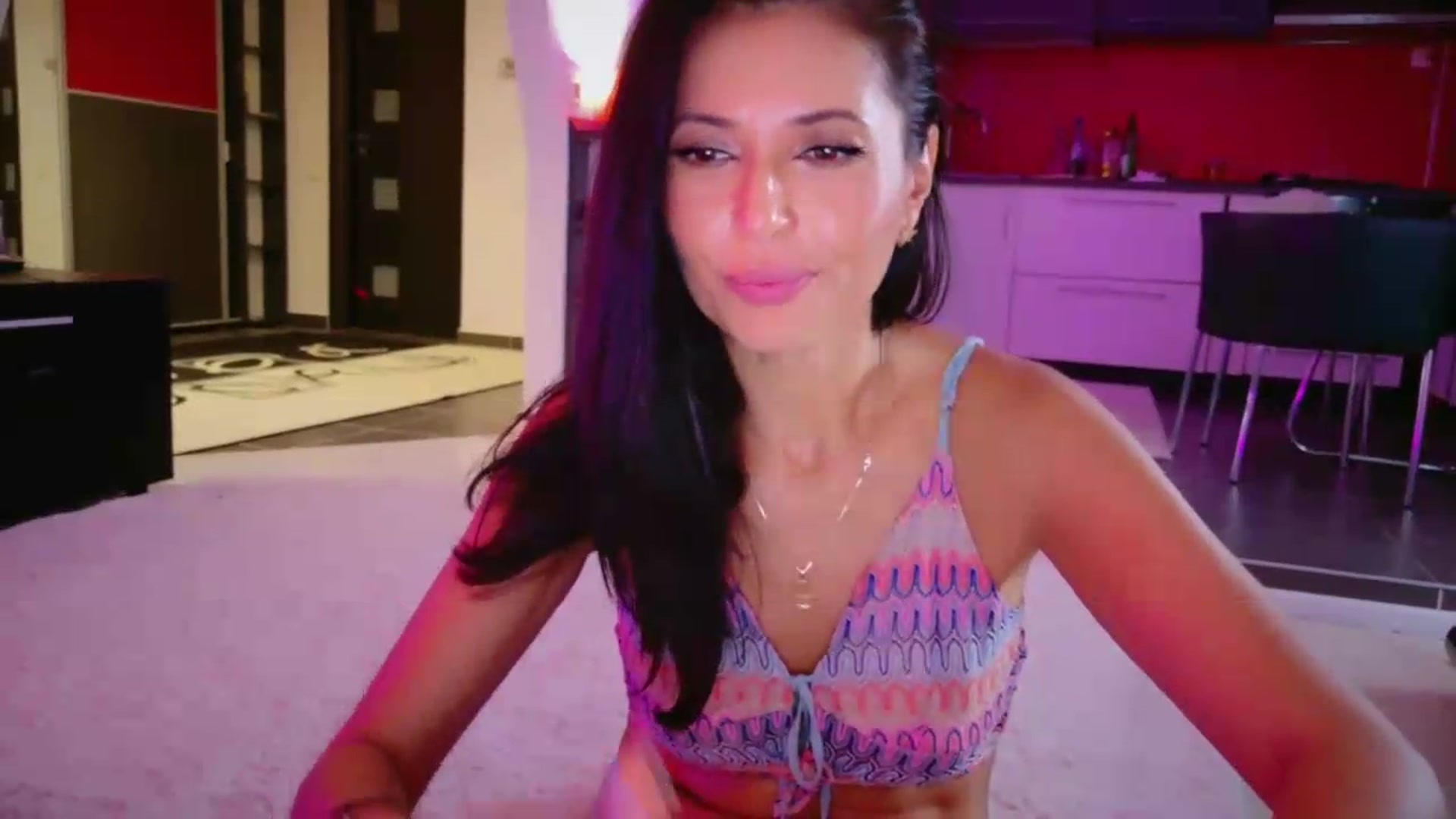 Gallery image thumbnail from SmileyTinaa's myfreecams stream on, 08/29/2026, 03:44 image 3 of 20