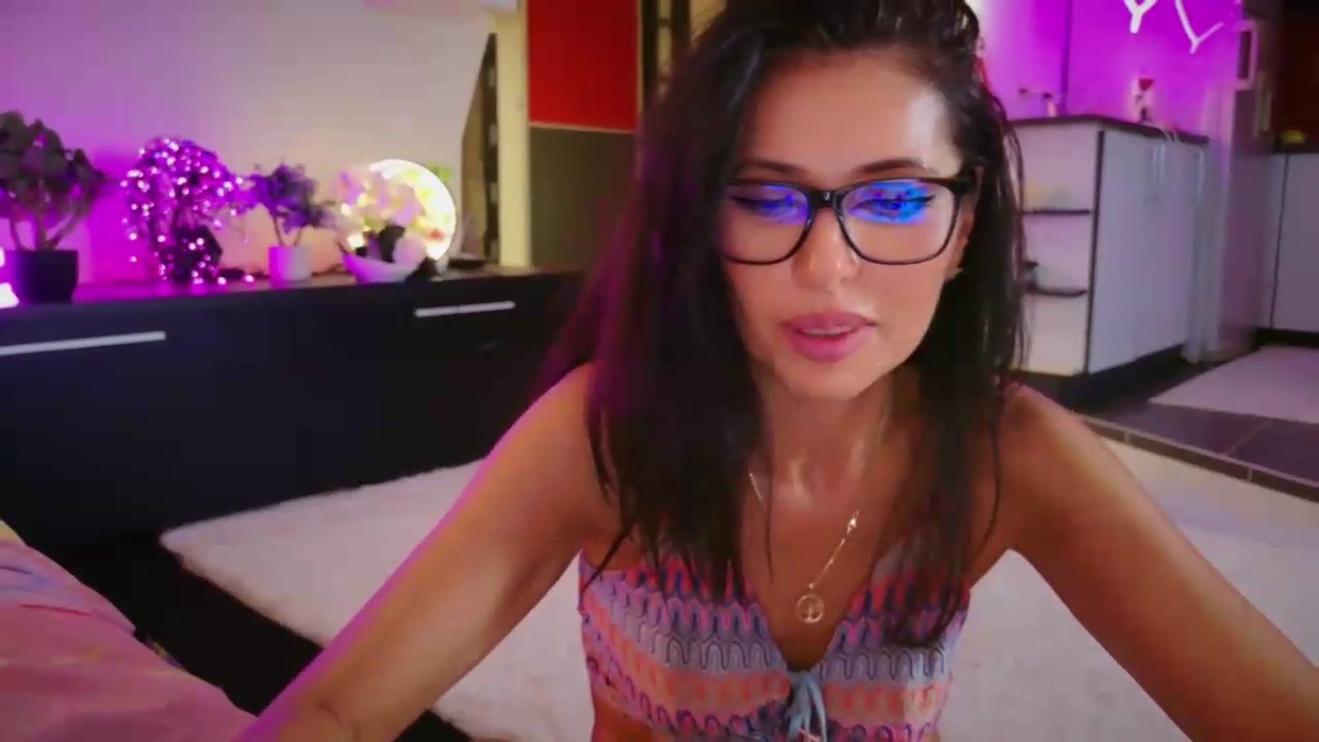 Gallery image thumbnail from SmileyTinaa's myfreecams stream on, 08/29/2026, 07:22 image 3 of 20